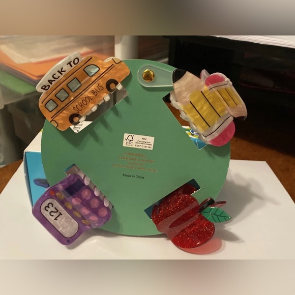 NWT ✏️ 🍎 Piper K back to school hair clips set of 4 - Picture 6 of 16